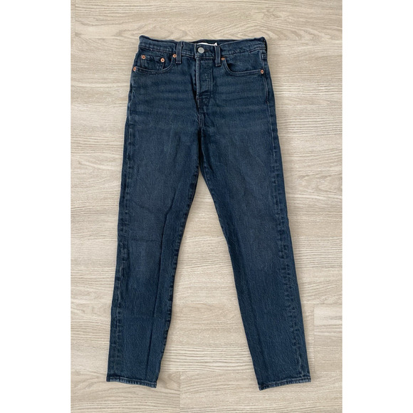 Levi's Premium Womens Wedgie Icon Fit Jeans 26 Faded Black High Rise Preppy - Picture 4 of 11